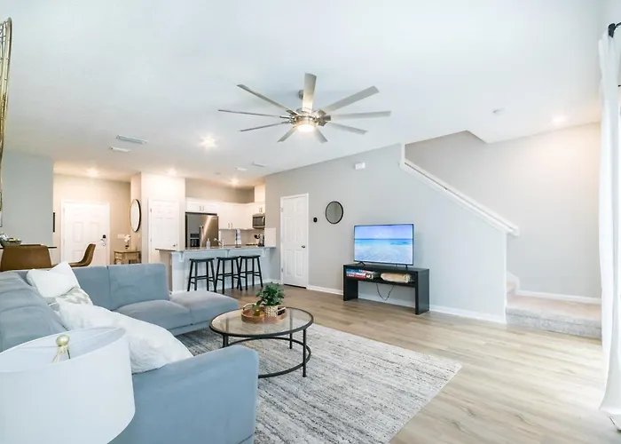 Cozy 3Br Townhouse, 15 Mins To Downtown