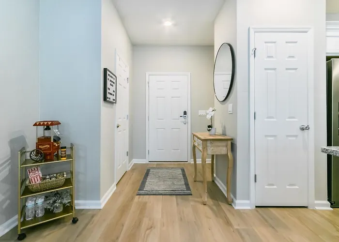 Cozy 3Br Townhouse, 15 Mins To Downtown